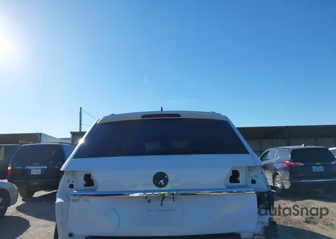 2022 Volkswagen Atlas 3.6L V6 Se W/Technology из США, поврежденный, VIN 1V2WR2CA1NC521796